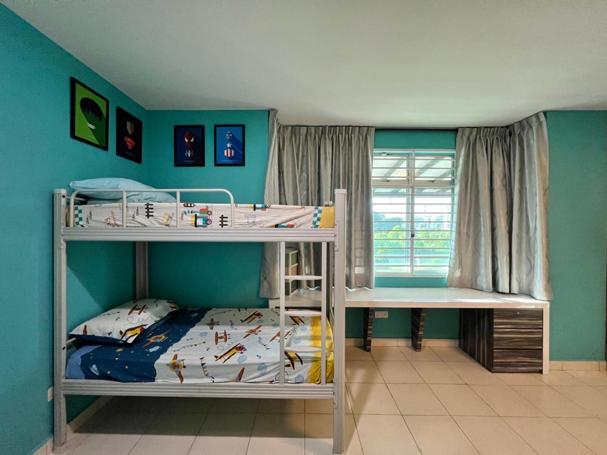The Uniique Haus - Johor 1St Staycation Water Dining Experience جوهر بهرو المظهر الخارجي الصورة